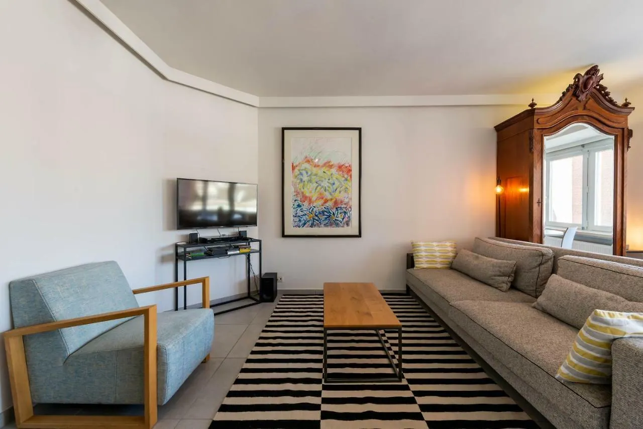 Modern Apartment With Free Parking Oostende België