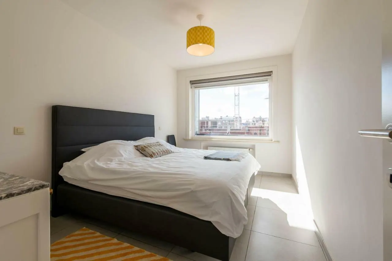 Modern Apartment With Free Parking Ostend